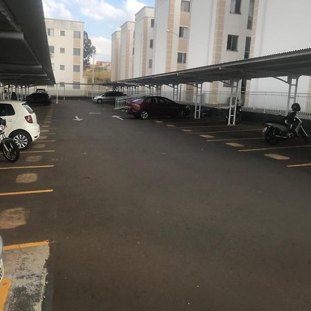 Apartamento Apartamento Em Londrina Privado Com 2 Quartos De Casal Com Utensilios Garagem E Wifi Exterior foto