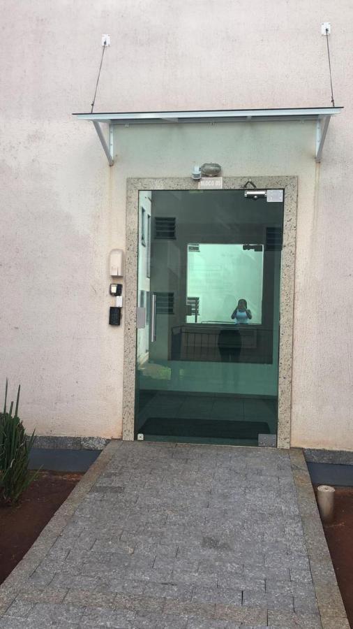 Apartamento Apartamento Em Londrina Privado Com 2 Quartos De Casal Com Utensilios Garagem E Wifi Exterior foto